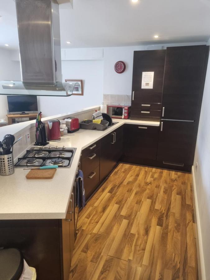 Stunning Spacious Apartment On River Ness إينفيرنيس المظهر الخارجي الصورة