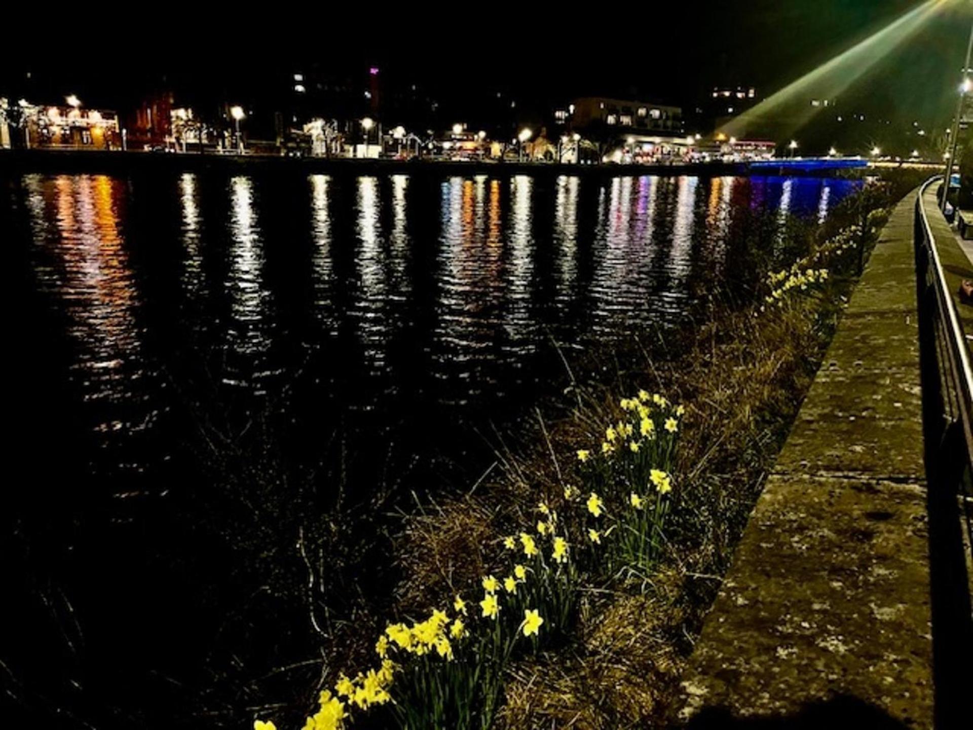 Stunning Spacious Apartment On River Ness إينفيرنيس المظهر الخارجي الصورة
